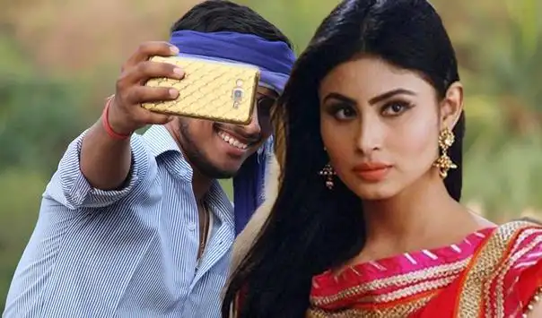 Moni Roy Xxx Videos - Selfie With Mouni Roy APK Download 2023 - Free - 9Apps