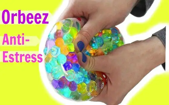 Cómo hacer una pelota antiestrés con bolas Orbeez