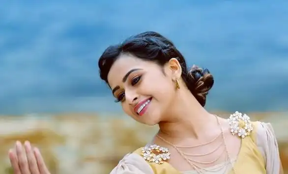 Sri Divya Wallpapers HD 2019 APK Download 2023 - Free - 9Apps Sri Divya Wallpapers HD 2019 APK Download 2023 - Free - 9Apps