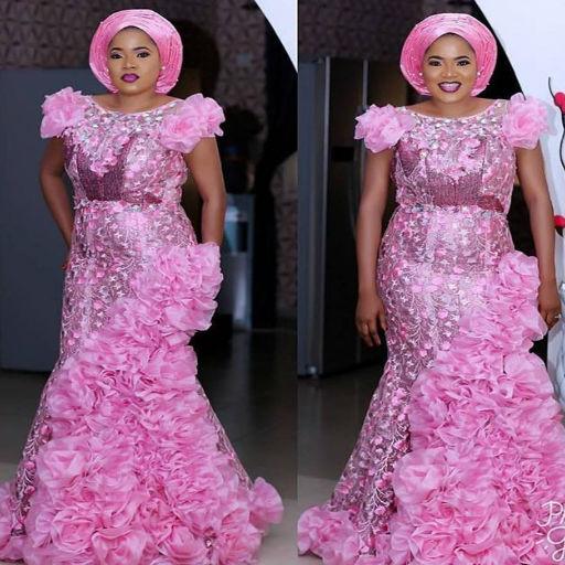 2021/2022 Latest and Sexy Aso Ebi Lace Gown Styles. - Ladeey