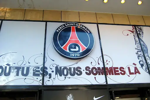 PARIS SAINT-GERMAIN - FC METZ (5 - 0) - Highlights - (PSG - FCM) /  2021-2022 