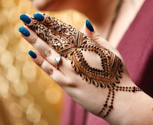 Kashees signature mehndi in injection style 2020 fashion ideas and henna  art – Artofit